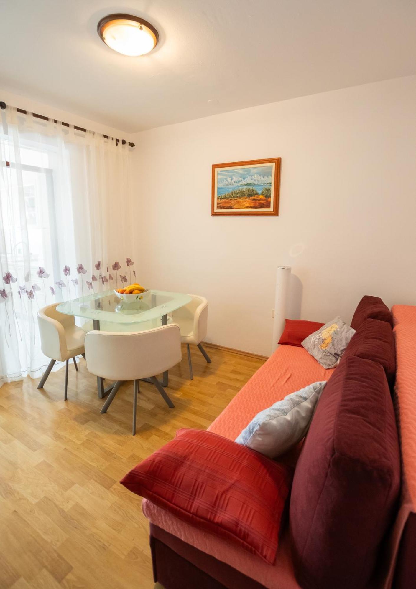 Apartments Mira 645 Porec Exterior photo